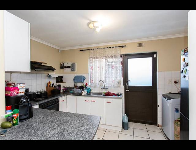 3 BEDROOM TOWNHOUSE FOR SALE IN PEERLESS PARK WEST